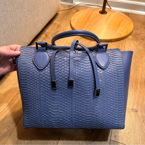 Michael Kors Collection Miranda Tote in cornflower tote - genuine snakeskin - Picture 9 of 16